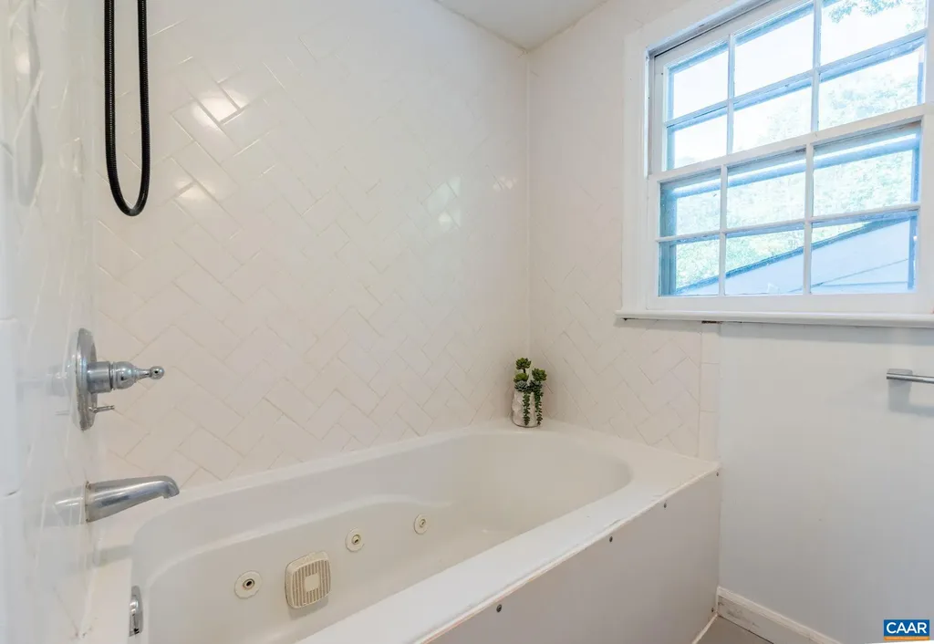 2514 Taylors Gap Road North Garden VA 22959