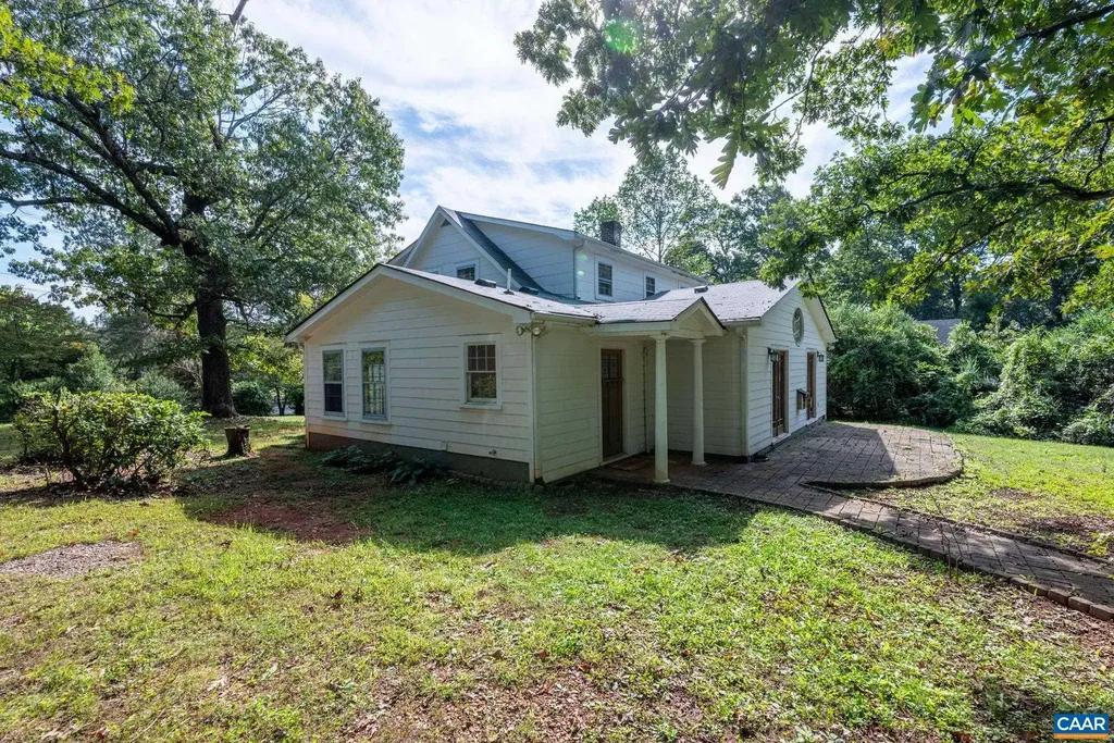 2514 Taylors Gap Road North Garden VA 22959