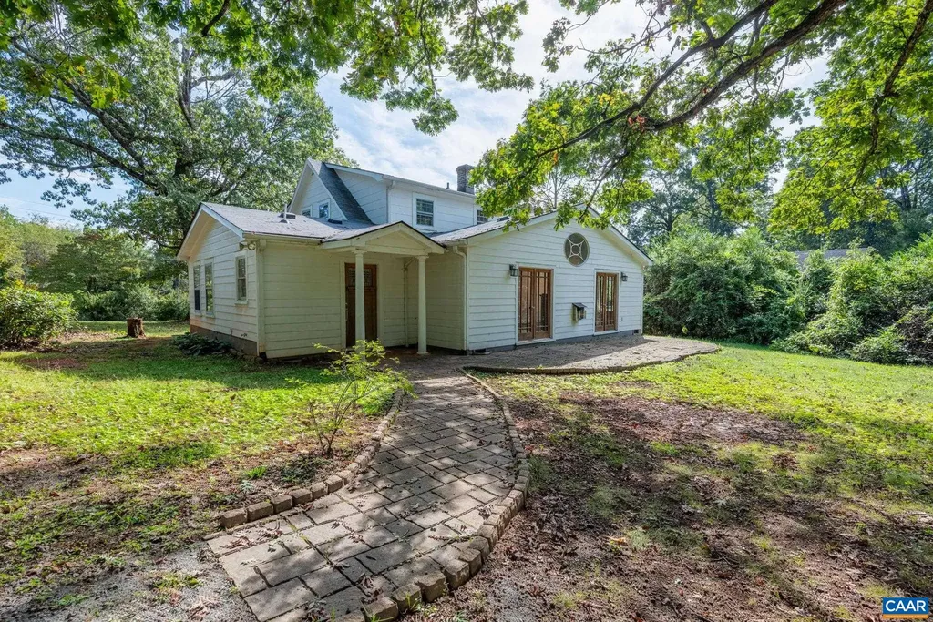 2514 Taylors Gap Road North Garden VA 22959