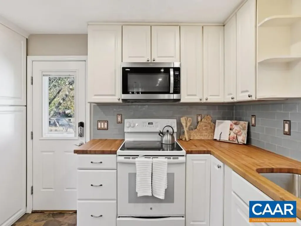 611 Shamrock Road Charlottesville VA 22903