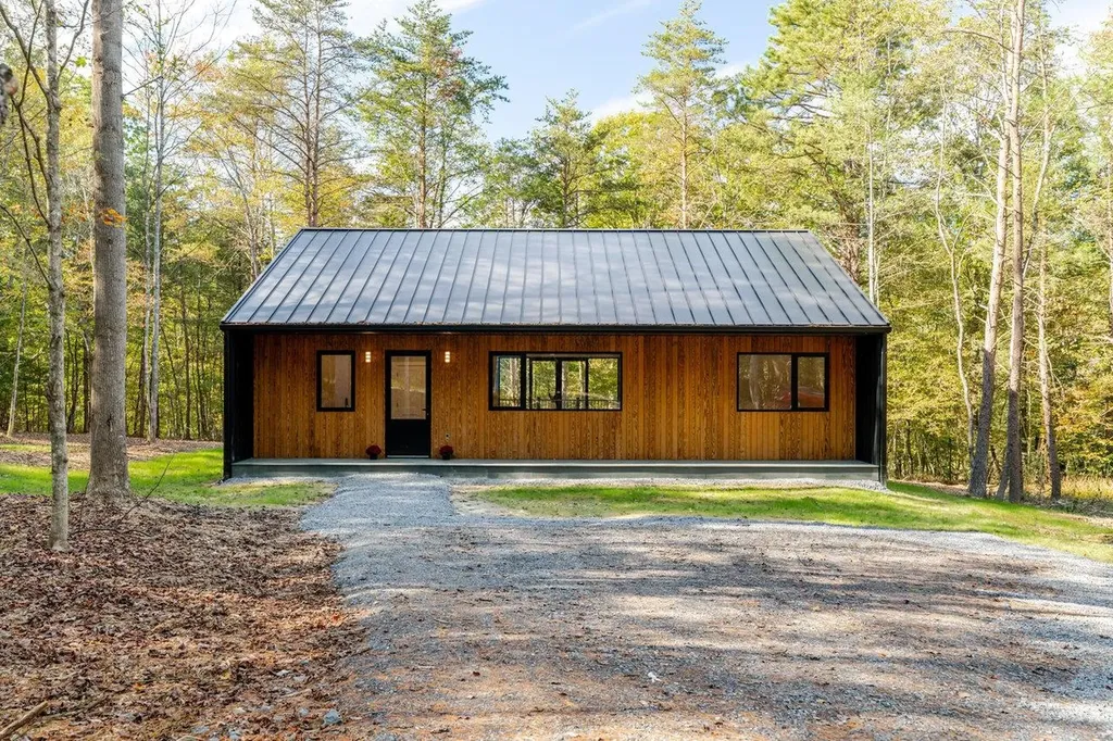 209 Beaver Road Basye VA 22810