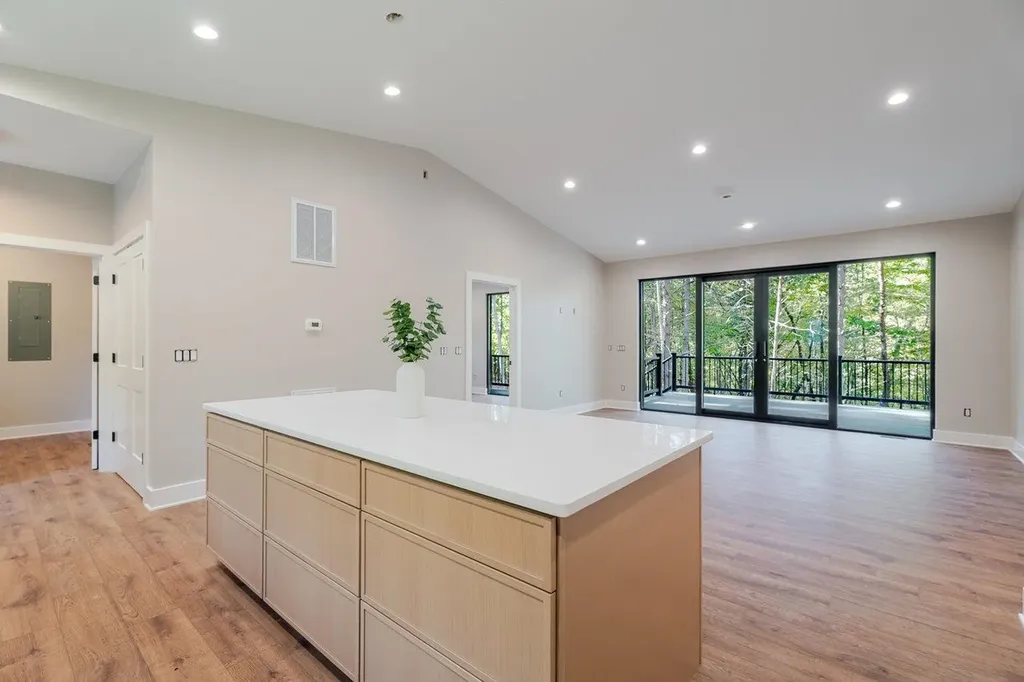 209 Beaver Road Basye VA 22810