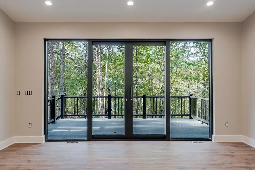 209 Beaver Road Basye VA 22810