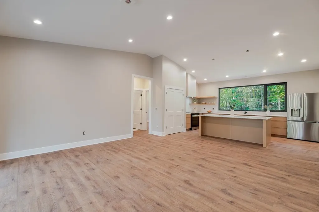 209 Beaver Road Basye VA 22810