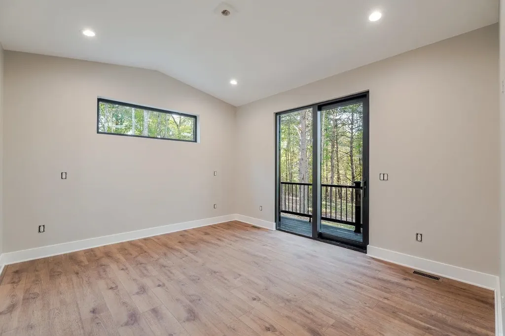 209 Beaver Road Basye VA 22810