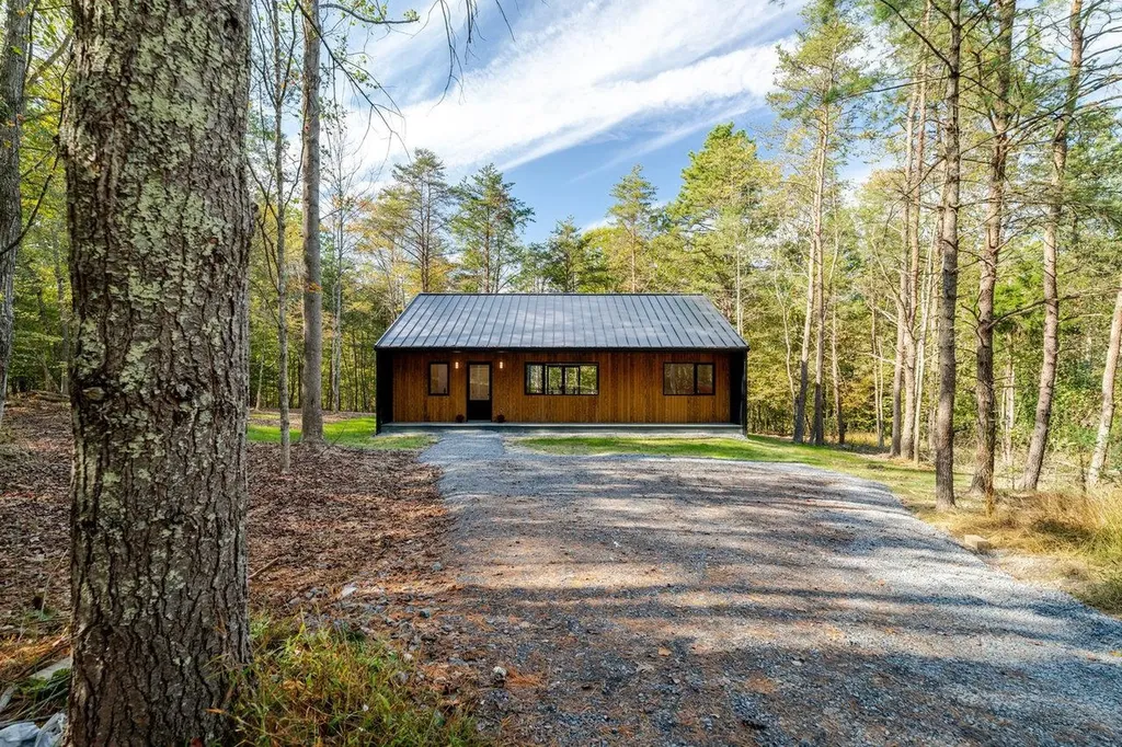 209 Beaver Road Basye VA 22810