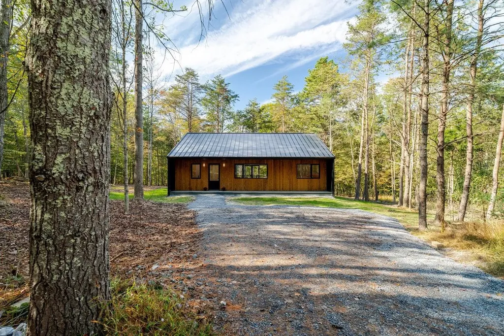 209 Beaver Road Basye VA 22810