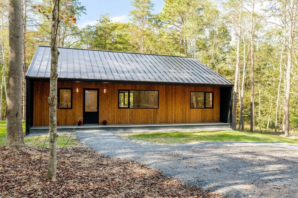 209 Beaver Road Basye VA 22810