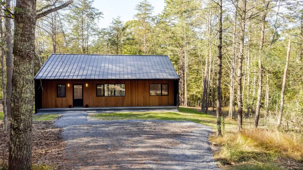 209 Beaver Road Basye VA 22810