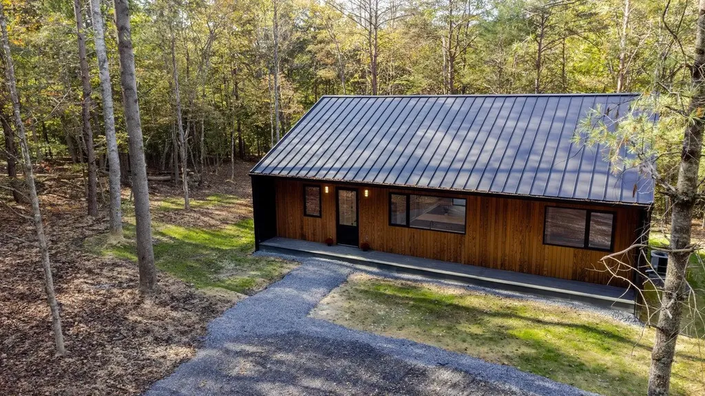 209 Beaver Road Basye VA 22810