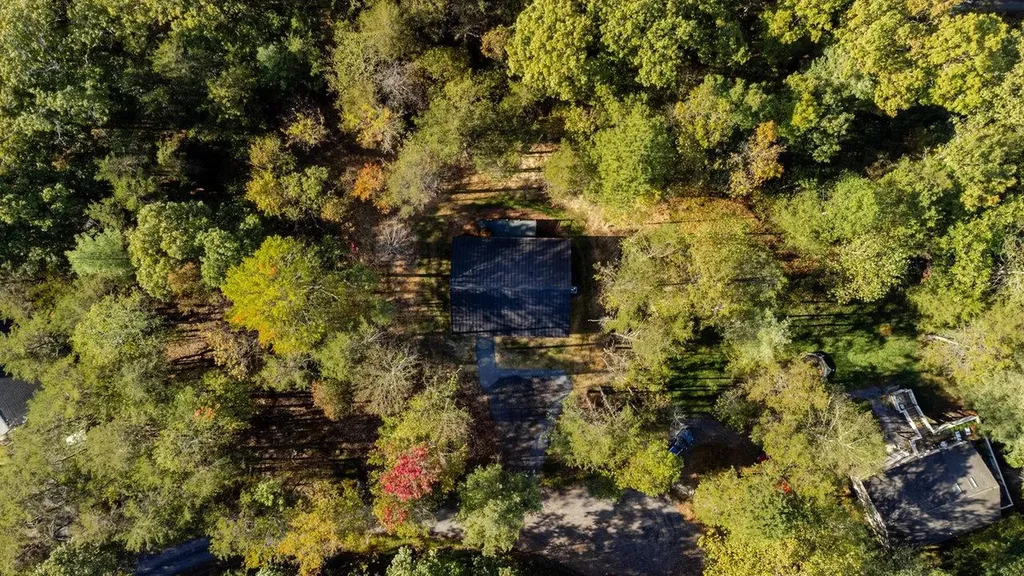 209 Beaver Road Basye VA 22810