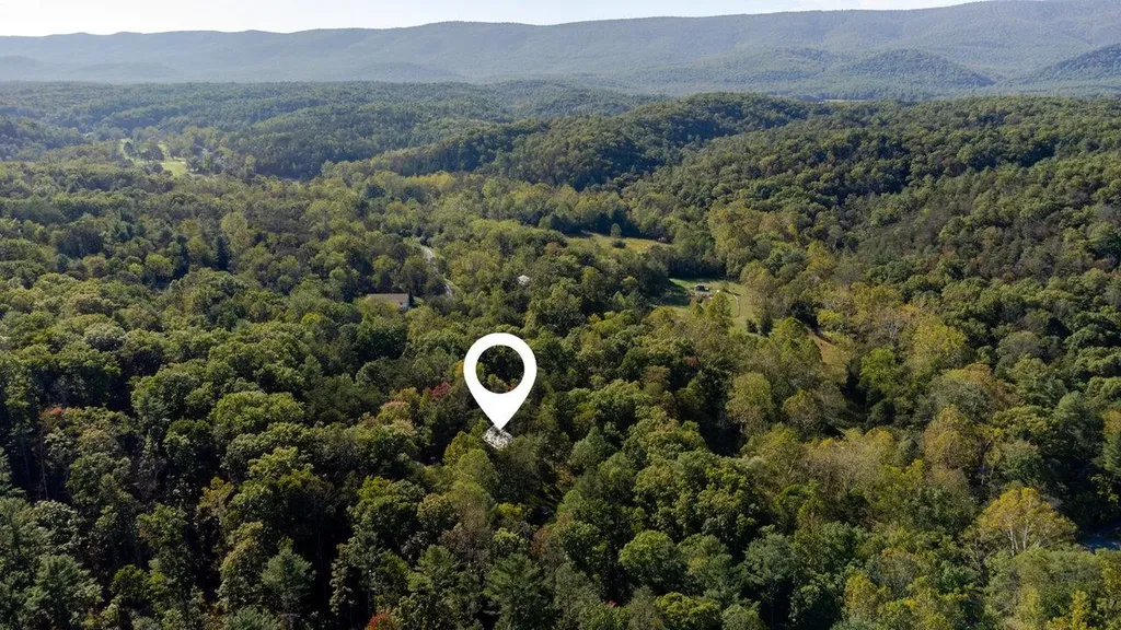 209 Beaver Road Basye VA 22810