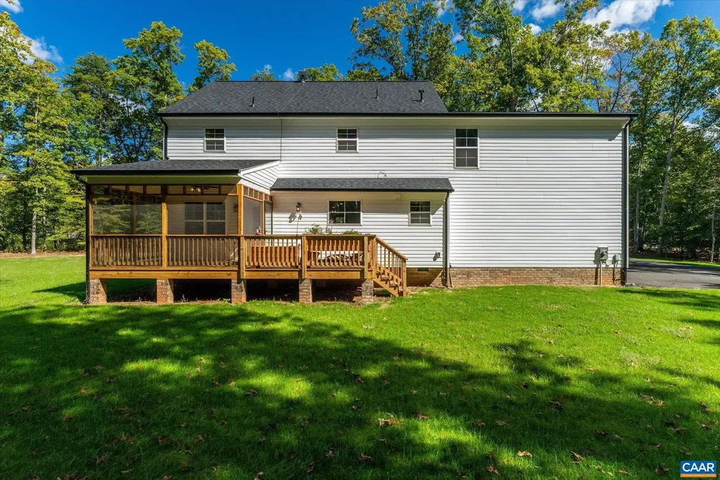 25 Bowlers Mill Run Gordonsville VA 22942