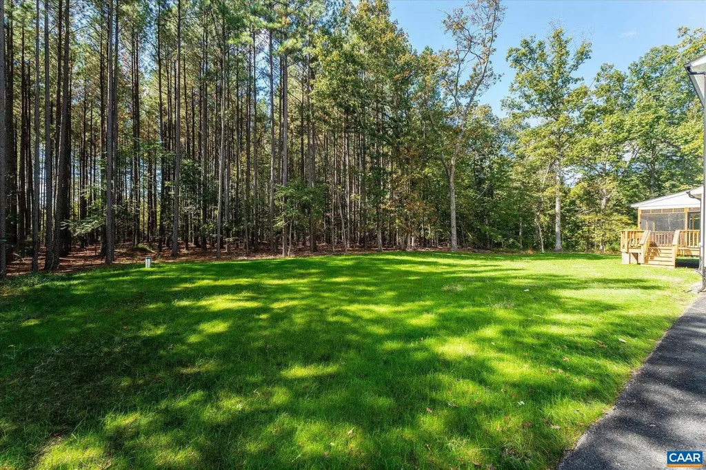 25 Bowlers Mill Run Gordonsville VA 22942