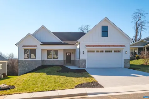 2524 Belvue Road Waynesboro VA 22980