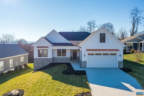 2524 Belvue Road Waynesboro VA 22980