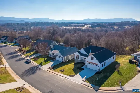 2524 Belvue Road Waynesboro VA 22980