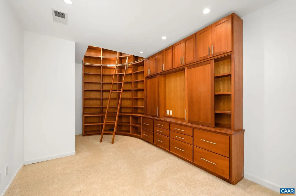 408 Market Street E Charlottesville VA 22902