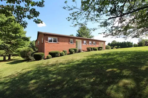 2056 Knightly Mill Road Fort Defiance VA 24437