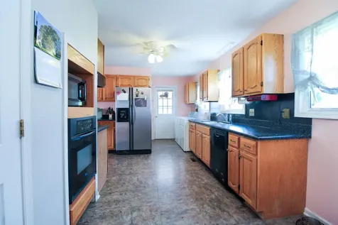 2056 Knightly Mill Road Fort Defiance VA 24437