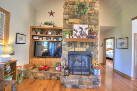 454 Guthrie Road Stuarts Draft VA 24477