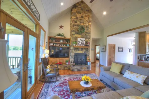 454 Guthrie Road Stuarts Draft VA 24477