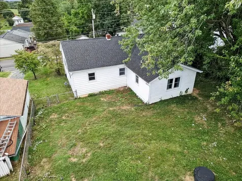 524 B Street Staunton VA 24401
