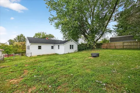 524 B Street Staunton VA 24401