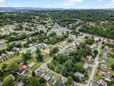524 B Street Staunton VA 24401