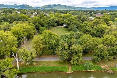 290 Shenandoah River Road Shenandoah VA 22849