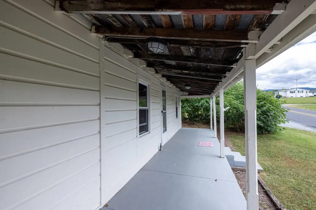 17801 Red Brush Road Elkton VA 22827