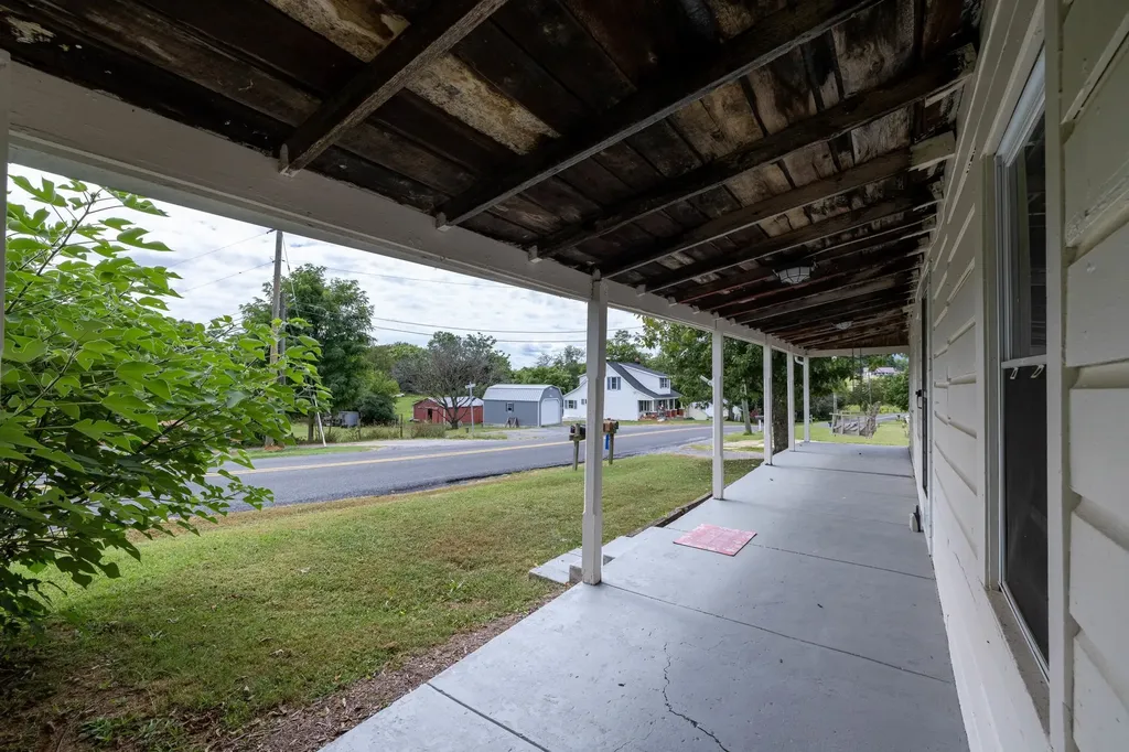 17801 Red Brush Road Elkton VA 22827