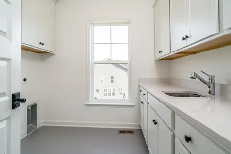 3233 Vera Vista Path Rockingham VA 22801