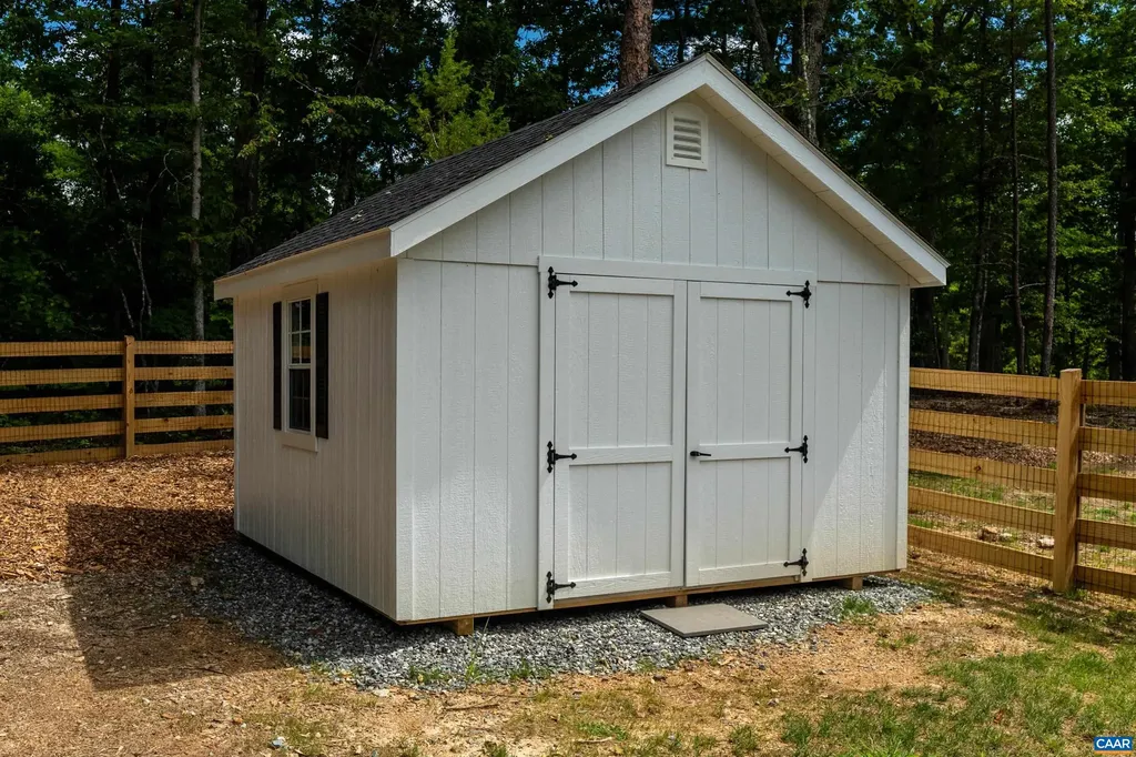 240 Campbell Road Keswick VA 22947