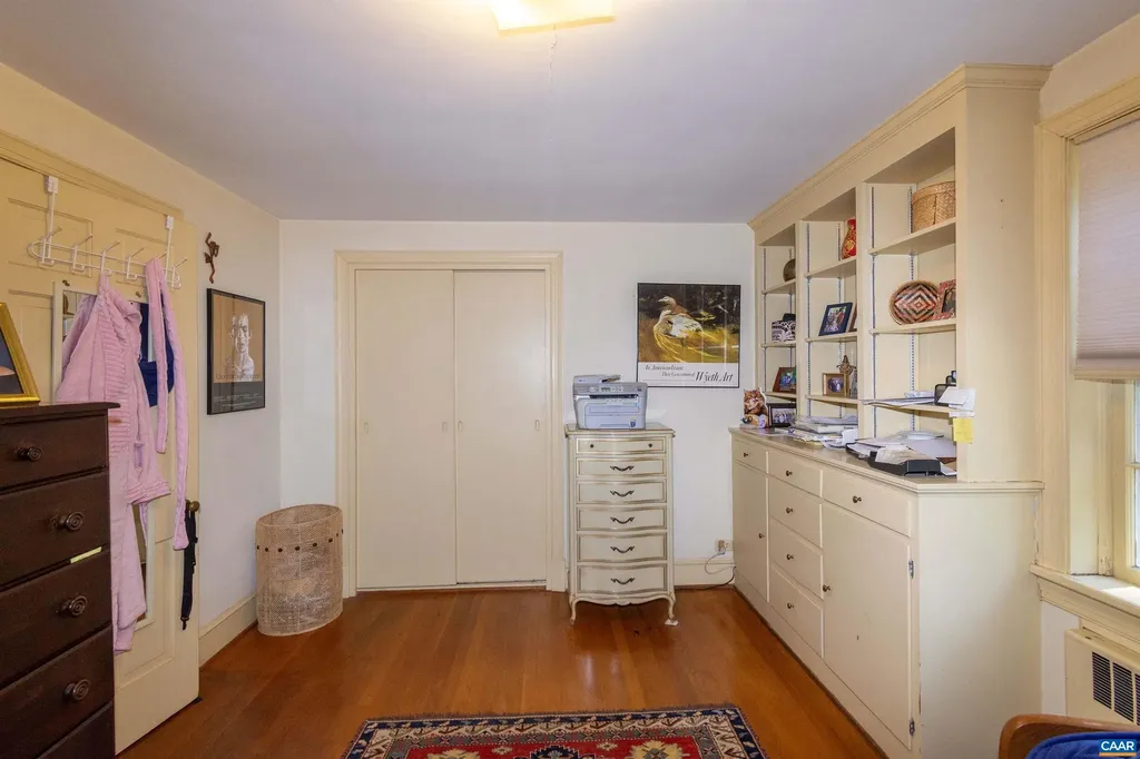 358 Main Street 10 1/2 Street E Orange VA 22960