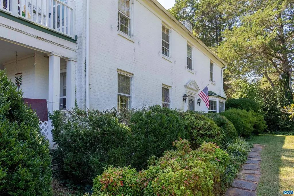 358 Main Street 10 1/2 Street E Orange VA 22960