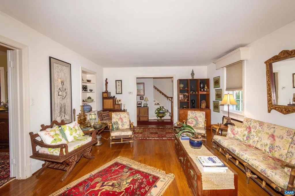 358 Main Street 10 1/2 Street E Orange VA 22960