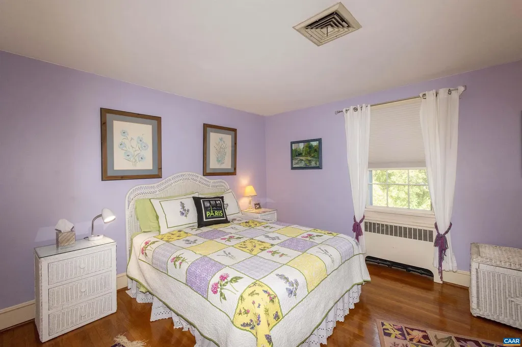 358 Main Street 10 1/2 Street E Orange VA 22960