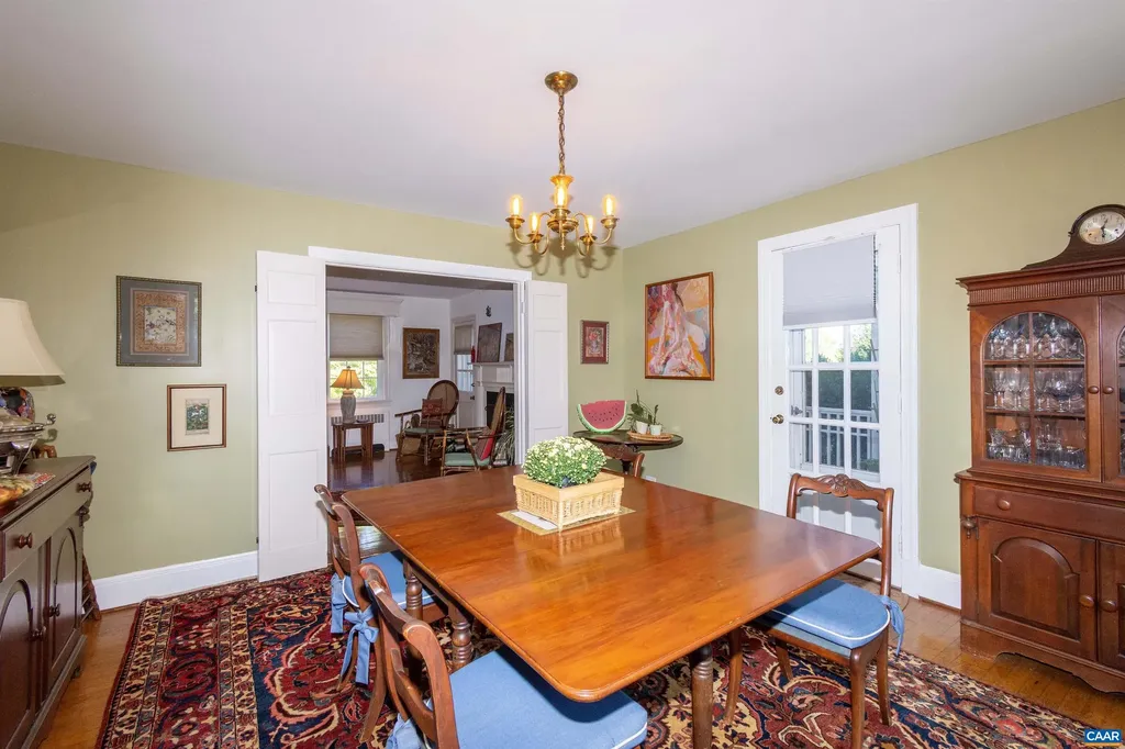 358 Main Street 10 1/2 Street E Orange VA 22960