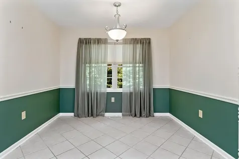 118 Red Oak Drive Staunton VA 24401