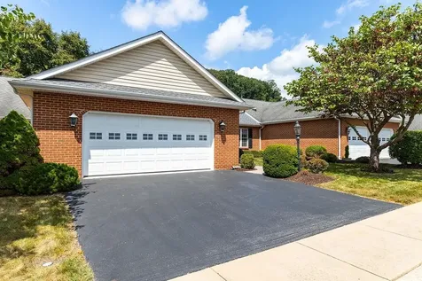 118 Red Oak Drive Staunton VA 24401