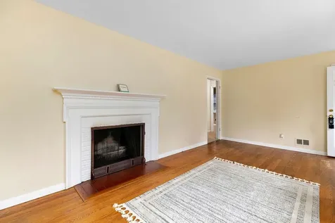 906 Belmore Avenue Staunton VA 24401