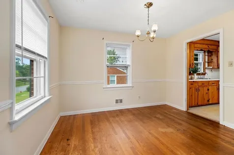 906 Belmore Avenue Staunton VA 24401