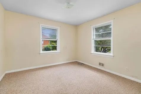 906 Belmore Avenue Staunton VA 24401