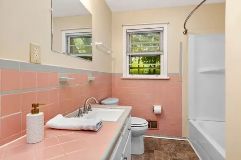 906 Belmore Avenue Staunton VA 24401