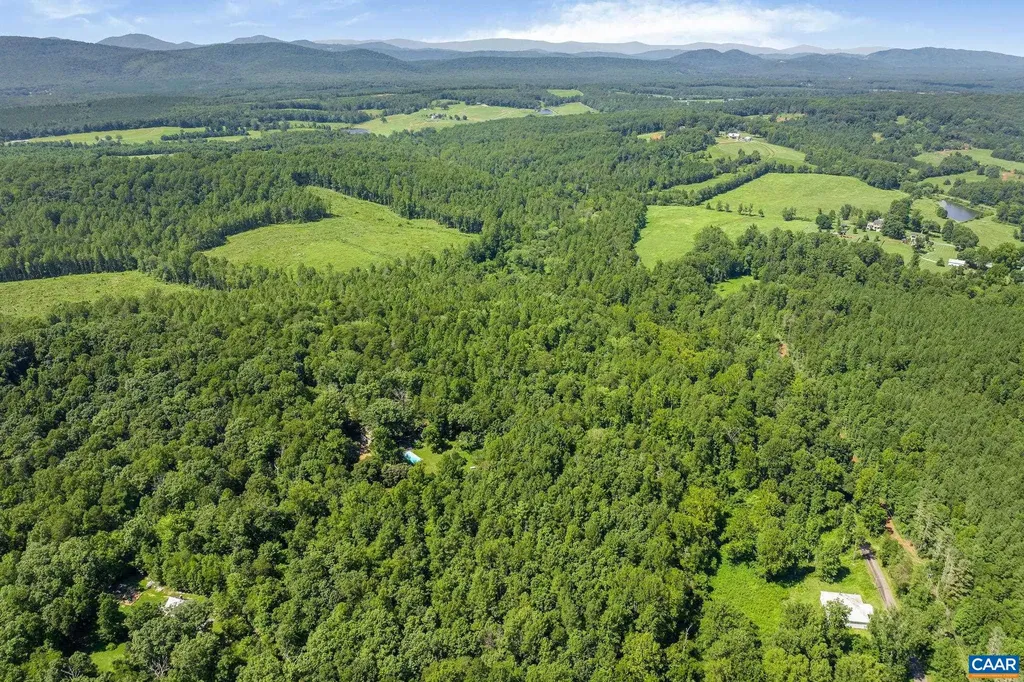 3132 Wynova Lane Esmont VA 22937