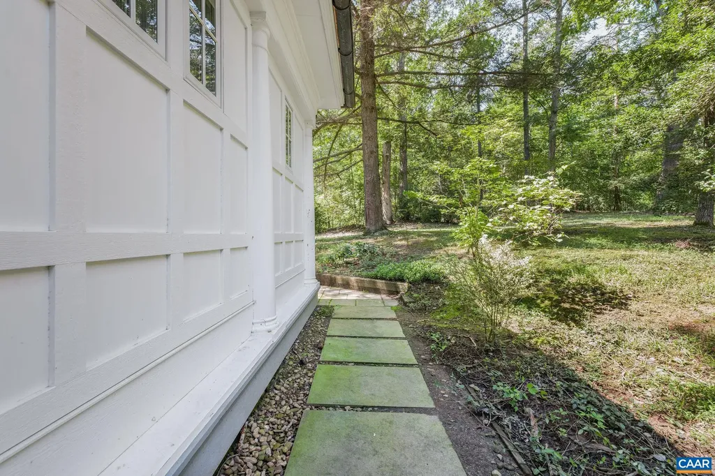 3132 Wynova Lane Esmont VA 22937