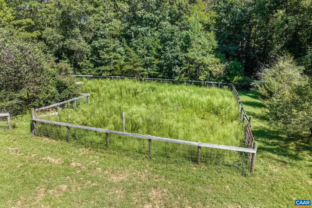 3132 Wynova Lane Esmont VA 22937