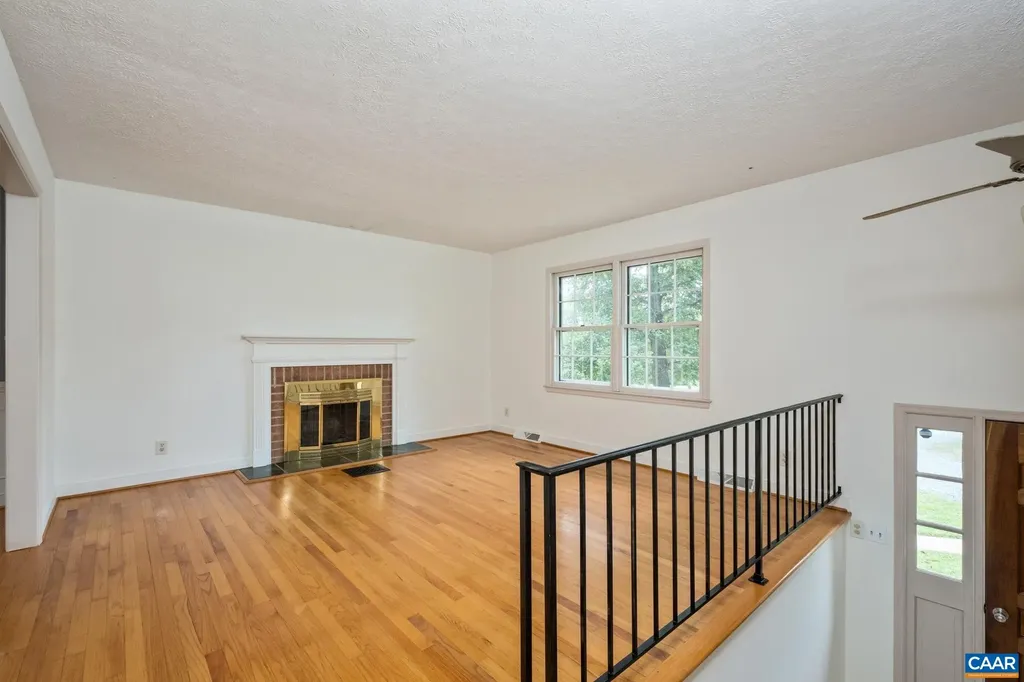 5106 Stony Point Pass Keswick VA 22947