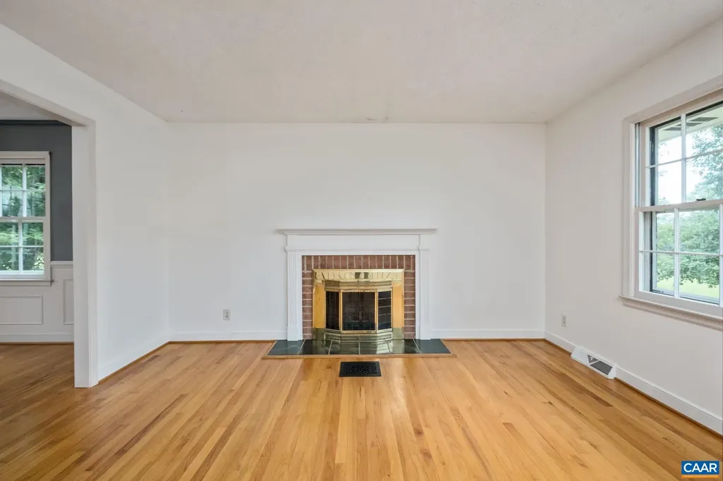 5106 Stony Point Pass Keswick VA 22947